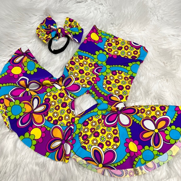Groovy psychedelic bell bottoms with bow on nylon band groovy one outfit - Picture 6 of 7